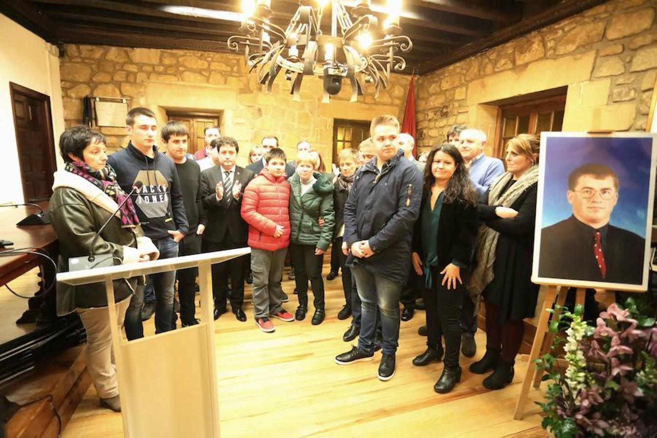 Cálido homenaje a José Ignacio Iruretagoiena, asesinado por ETA hace 20